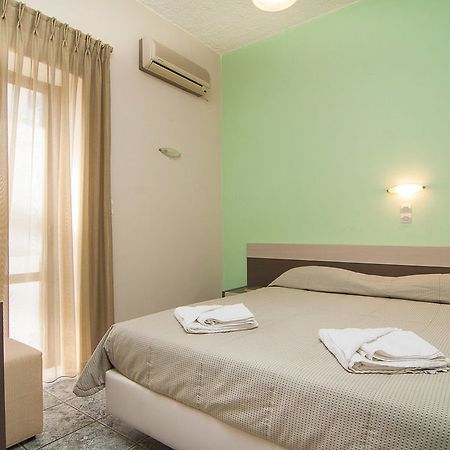 Skinos Apartments And Studios Плакиас Экстерьер фото